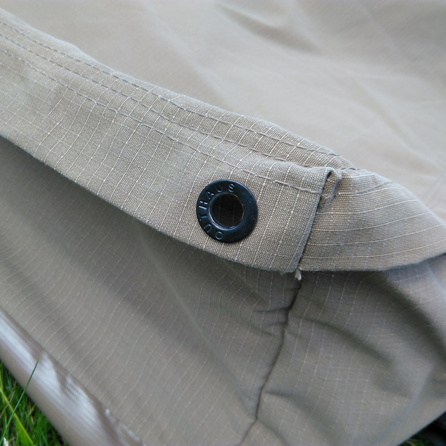 Hobart Canvas Swag 900