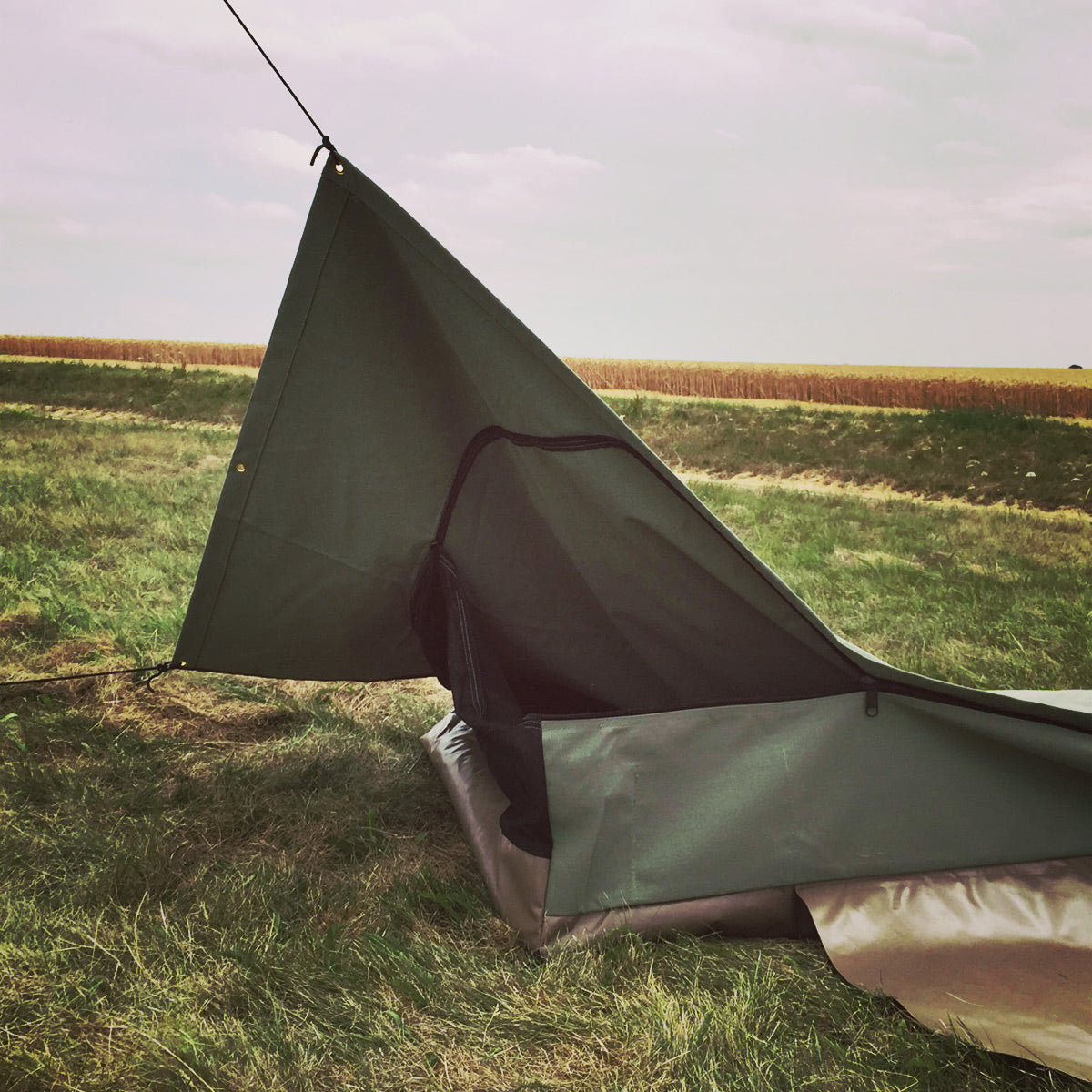 Hobart Canvas Swag 900