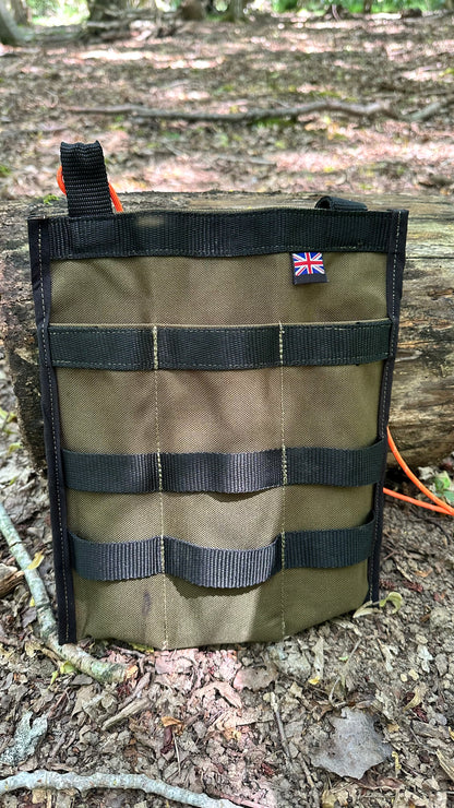 Tool Shoulder Bag for storing and carrying the essentials for Bushcaft