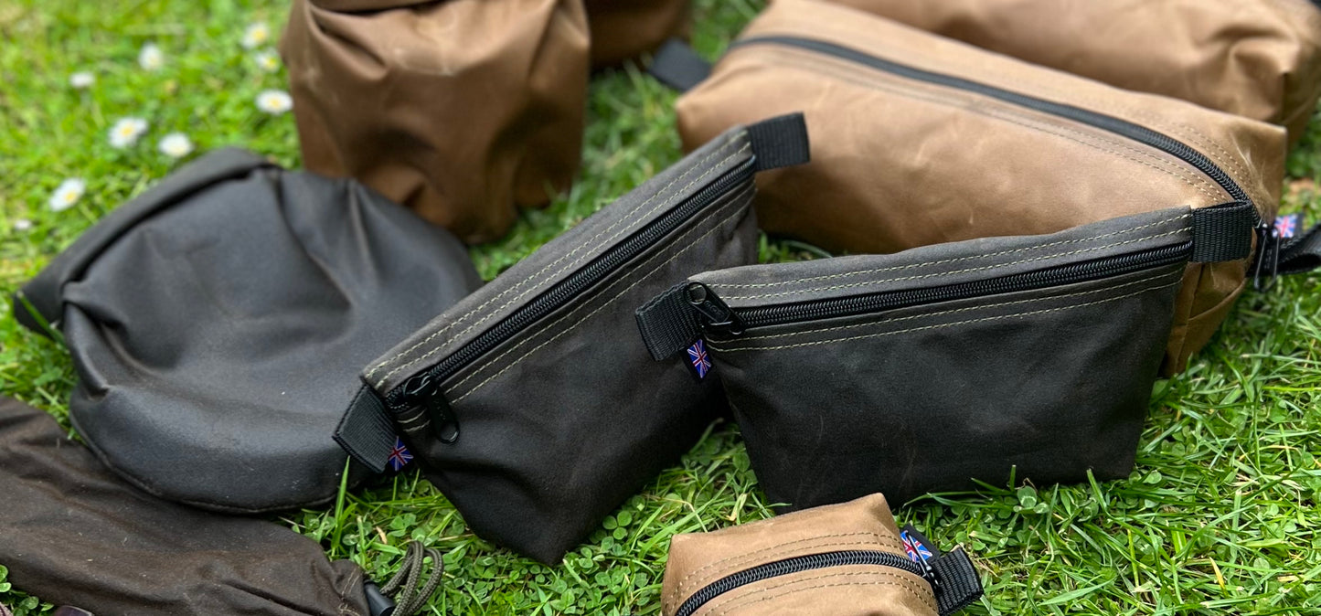 Low Medium Box Pouch